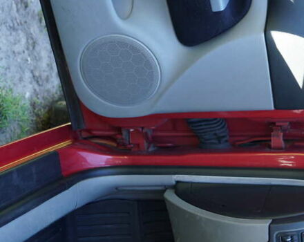 Красный Фольксваген Гольф, объемом двигателя 1.6 л и пробегом 225 тыс. км за 4150 $, фото 47 на Automoto.ua