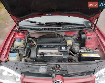 Красный Фольксваген Гольф, объемом двигателя 1.4 л и пробегом 270 тыс. км за 3350 $, фото 12 на Automoto.ua