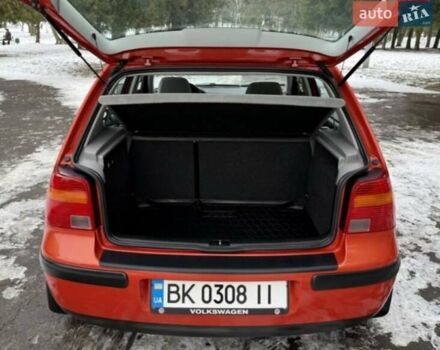 Червоний Фольксваген Гольф, об'ємом двигуна 1.6 л та пробігом 185 тис. км за 5250 $, фото 27 на Automoto.ua