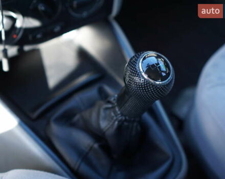 Красный Фольксваген Гольф, объемом двигателя 1.6 л и пробегом 225 тыс. км за 4150 $, фото 43 на Automoto.ua