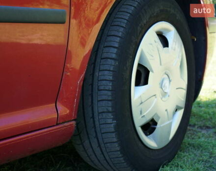 Красный Фольксваген Гольф, объемом двигателя 1.6 л и пробегом 225 тыс. км за 4150 $, фото 38 на Automoto.ua