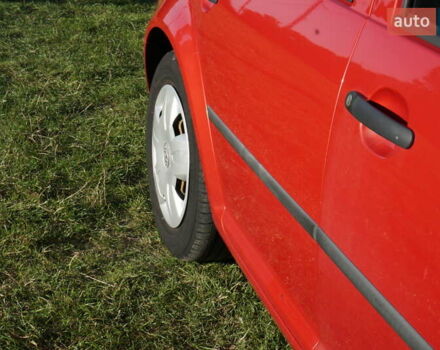 Красный Фольксваген Гольф, объемом двигателя 1.6 л и пробегом 225 тыс. км за 4150 $, фото 78 на Automoto.ua