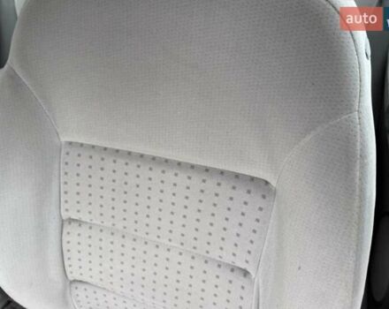 Червоний Фольксваген Гольф, об'ємом двигуна 1.6 л та пробігом 185 тис. км за 5250 $, фото 39 на Automoto.ua