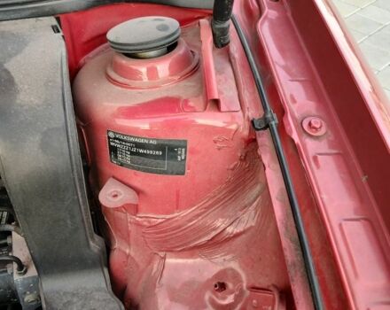 Червоний Фольксваген Гольф, об'ємом двигуна 1.4 л та пробігом 168 тис. км за 3850 $, фото 3 на Automoto.ua