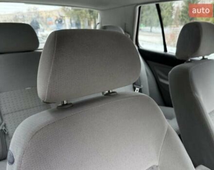 Червоний Фольксваген Гольф, об'ємом двигуна 1.6 л та пробігом 185 тис. км за 5250 $, фото 42 на Automoto.ua