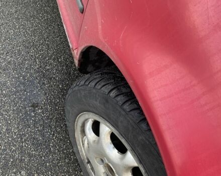 Красный Фольксваген Гольф, объемом двигателя 1.6 л и пробегом 400 тыс. км за 2400 $, фото 6 на Automoto.ua