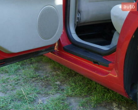 Красный Фольксваген Гольф, объемом двигателя 1.6 л и пробегом 225 тыс. км за 4150 $, фото 49 на Automoto.ua