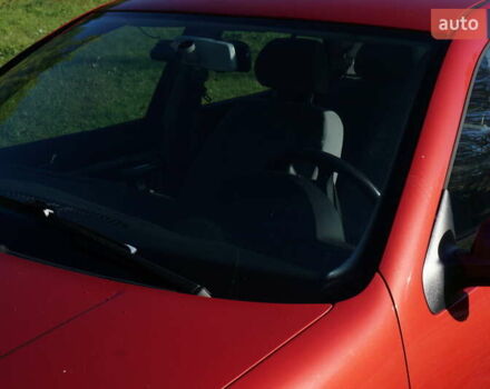 Красный Фольксваген Гольф, объемом двигателя 1.6 л и пробегом 225 тыс. км за 4150 $, фото 7 на Automoto.ua