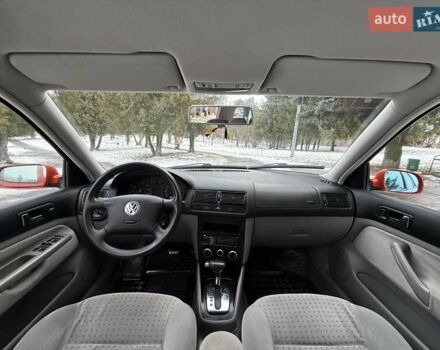 Червоний Фольксваген Гольф, об'ємом двигуна 1.6 л та пробігом 184 тис. км за 4100 $, фото 56 на Automoto.ua