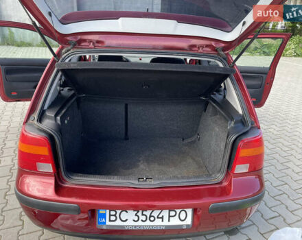Красный Фольксваген Гольф, объемом двигателя 1.98 л и пробегом 304 тыс. км за 2999 $, фото 6 на Automoto.ua
