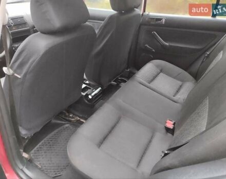 Красный Фольксваген Гольф, объемом двигателя 1.4 л и пробегом 270 тыс. км за 3350 $, фото 13 на Automoto.ua