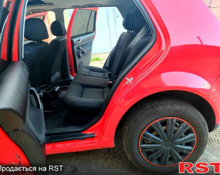 Червоний Фольксваген Гольф, об'ємом двигуна 1.6 л та пробігом 220 тис. км за 4399 $, фото 6 на Automoto.ua