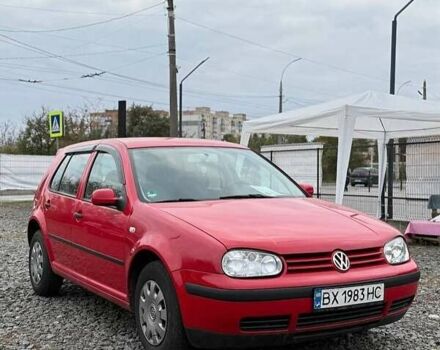 Фольксваген Гольф 2001 в Хмельницком на Automoto.ua Красный Фольксваген Гольф, объемом двигателя 1.6 л и пробегом 220 тыс. км за 4600 $, фото 1 на Automoto.ua