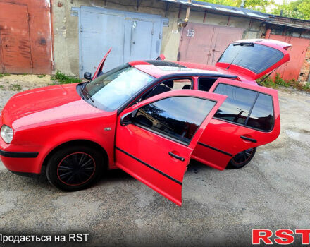 Червоний Фольксваген Гольф, об'ємом двигуна 1.6 л та пробігом 220 тис. км за 4399 $, фото 4 на Automoto.ua