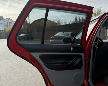 Червоний Фольксваген Гольф, об'ємом двигуна 1.39 л та пробігом 209 тис. км за 3850 $, фото 34 на Automoto.ua