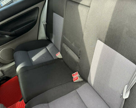 Червоний Фольксваген Гольф, об'ємом двигуна 1.39 л та пробігом 209 тис. км за 3850 $, фото 18 на Automoto.ua