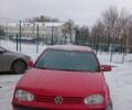 Красный Фольксваген Гольф, объемом двигателя 1.39 л и пробегом 282 тыс. км за 4200 $, фото 1 на Automoto.ua