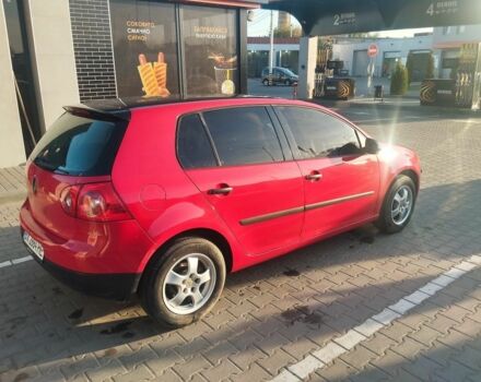 Красный Фольксваген Гольф, объемом двигателя 1.4 л и пробегом 184 тыс. км за 4850 $, фото 3 на Automoto.ua