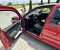 Красный Фольксваген Гольф, объемом двигателя 1.6 л и пробегом 237 тыс. км за 4900 $, фото 14 на Automoto.ua