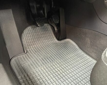 Красный Фольксваген Гольф, объемом двигателя 1.4 л и пробегом 198 тыс. км за 4500 $, фото 13 на Automoto.ua