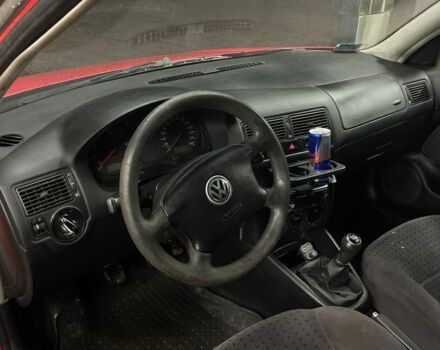 Червоний Фольксваген Гольф, об'ємом двигуна 1.6 л та пробігом 250 тис. км за 1350 $, фото 2 на Automoto.ua