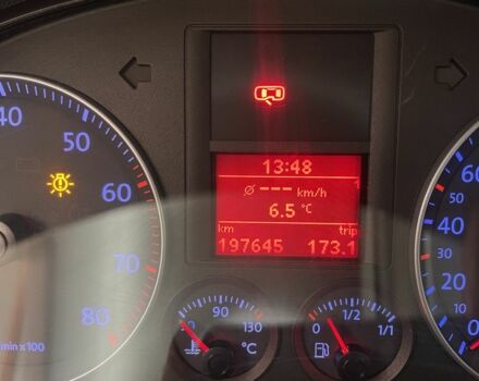 Красный Фольксваген Гольф, объемом двигателя 1.4 л и пробегом 198 тыс. км за 4500 $, фото 7 на Automoto.ua