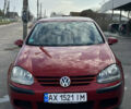 Красный Фольксваген Гольф, объемом двигателя 1.6 л и пробегом 186 тыс. км за 3750 $, фото 1 на Automoto.ua
