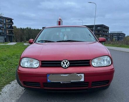 Красный Фольксваген Гольф, объемом двигателя 1.8 л и пробегом 233 тыс. км за 1554 $, фото 9 на Automoto.ua