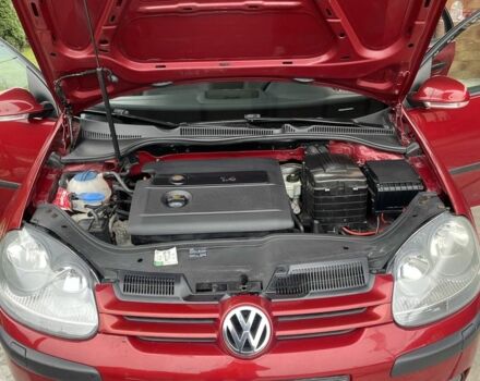 Красный Фольксваген Гольф, объемом двигателя 1.4 л и пробегом 198 тыс. км за 4500 $, фото 5 на Automoto.ua