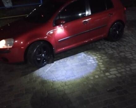 Красный Фольксваген Гольф, объемом двигателя 1.39 л и пробегом 150 тыс. км за 7500 $, фото 6 на Automoto.ua