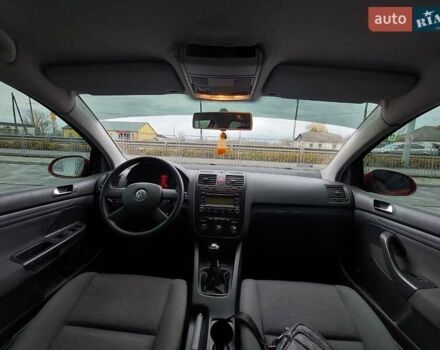 Червоний Фольксваген Гольф, об'ємом двигуна 1.9 л та пробігом 283 тис. км за 5000 $, фото 44 на Automoto.ua