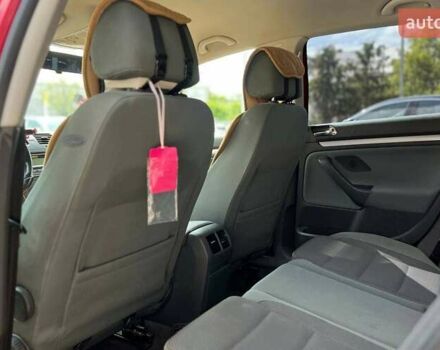 Красный Фольксваген Гольф, объемом двигателя 1.39 л и пробегом 198 тыс. км за 6300 $, фото 24 на Automoto.ua