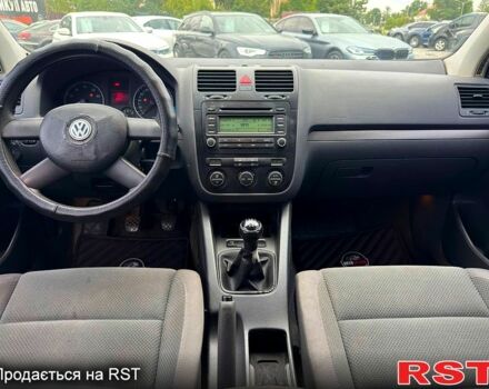 Червоний Фольксваген Гольф, об'ємом двигуна 1.4 л та пробігом 220 тис. км за 4500 $, фото 5 на Automoto.ua