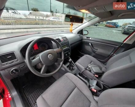 Червоний Фольксваген Гольф, об'ємом двигуна 1.9 л та пробігом 283 тис. км за 5000 $, фото 45 на Automoto.ua