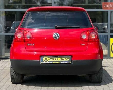 Красный Фольксваген Гольф, объемом двигателя 1.39 л и пробегом 198 тыс. км за 6300 $, фото 4 на Automoto.ua