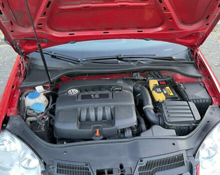 Червоний Фольксваген Гольф, об'ємом двигуна 1.6 л та пробігом 244 тис. км за 6200 $, фото 10 на Automoto.ua