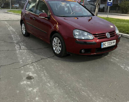 Красный Фольксваген Гольф, объемом двигателя 1.6 л и пробегом 195 тыс. км за 4700 $, фото 2 на Automoto.ua