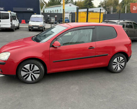 Красный Фольксваген Гольф, объемом двигателя 1.6 л и пробегом 219 тыс. км за 6100 $, фото 5 на Automoto.ua