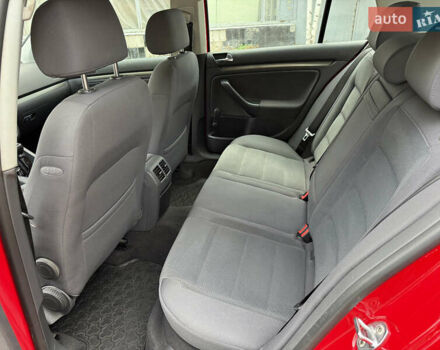 Червоний Фольксваген Гольф, об'ємом двигуна 1.6 л та пробігом 239 тис. км за 6000 $, фото 18 на Automoto.ua