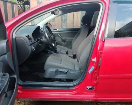 Красный Фольксваген Гольф, объемом двигателя 2 л и пробегом 286 тыс. км за 4200 $, фото 15 на Automoto.ua