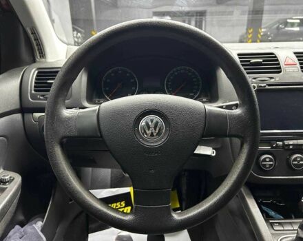 Червоний Фольксваген Гольф, об'ємом двигуна 1.6 л та пробігом 288 тис. км за 6600 $, фото 12 на Automoto.ua