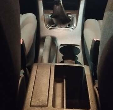 Красный Фольксваген Гольф, объемом двигателя 2 л и пробегом 286 тыс. км за 4200 $, фото 21 на Automoto.ua