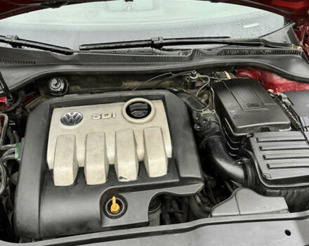 Красный Фольксваген Гольф, объемом двигателя 1.97 л и пробегом 330 тыс. км за 6500 $, фото 8 на Automoto.ua
