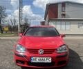Красный Фольксваген Гольф, объемом двигателя 1.4 л и пробегом 255 тыс. км за 4400 $, фото 1 на Automoto.ua