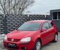 Красный Фольксваген Гольф, объемом двигателя 1.6 л и пробегом 221 тыс. км за 4700 $, фото 1 на Automoto.ua