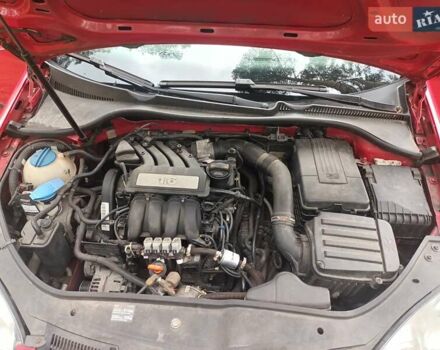 Красный Фольксваген Гольф, объемом двигателя 1.6 л и пробегом 250 тыс. км за 6700 $, фото 17 на Automoto.ua