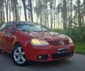 Фольксваген Гольф 2006 у Житомирі на Automoto.ua Червоний Фольксваген Гольф, об'ємом двигуна 2 л та пробігом 337 тис. км за 2757 $, фото 1 на Automoto.ua
