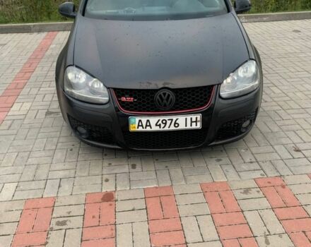 Красный Фольксваген Гольф, объемом двигателя 1.6 л и пробегом 147 тыс. км за 7500 $, фото 4 на Automoto.ua