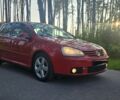 Фольксваген Гольф 2006 у Житомирі на Automoto.ua Червоний Фольксваген Гольф, об'ємом двигуна 2 л та пробігом 337 тис. км за 2757 $, фото 6 на Automoto.ua