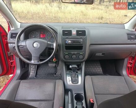Красный Фольксваген Гольф, объемом двигателя 1.6 л и пробегом 250 тыс. км за 6700 $, фото 19 на Automoto.ua